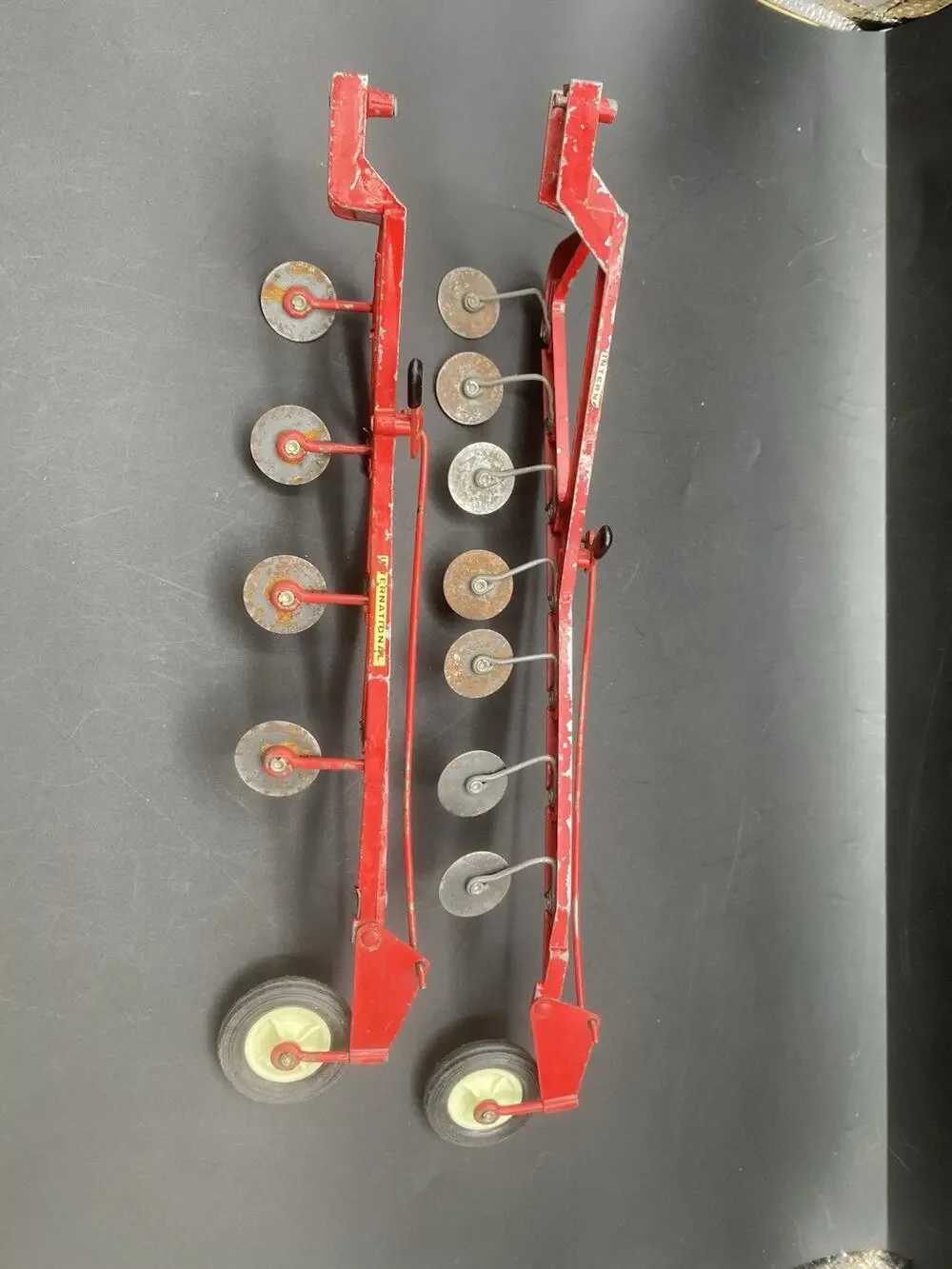 Vintage Ertl IH International Harvester 7 & 4 Bottom Plow 1:16 scale Read!!!